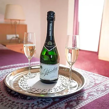 Restaurant Zum Heidekrug ホテル 3*